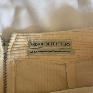 URBAN OUTFITTERS CORDAROY SKIRT!